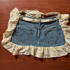 Gap‎ up-cycled denim skirt to apron